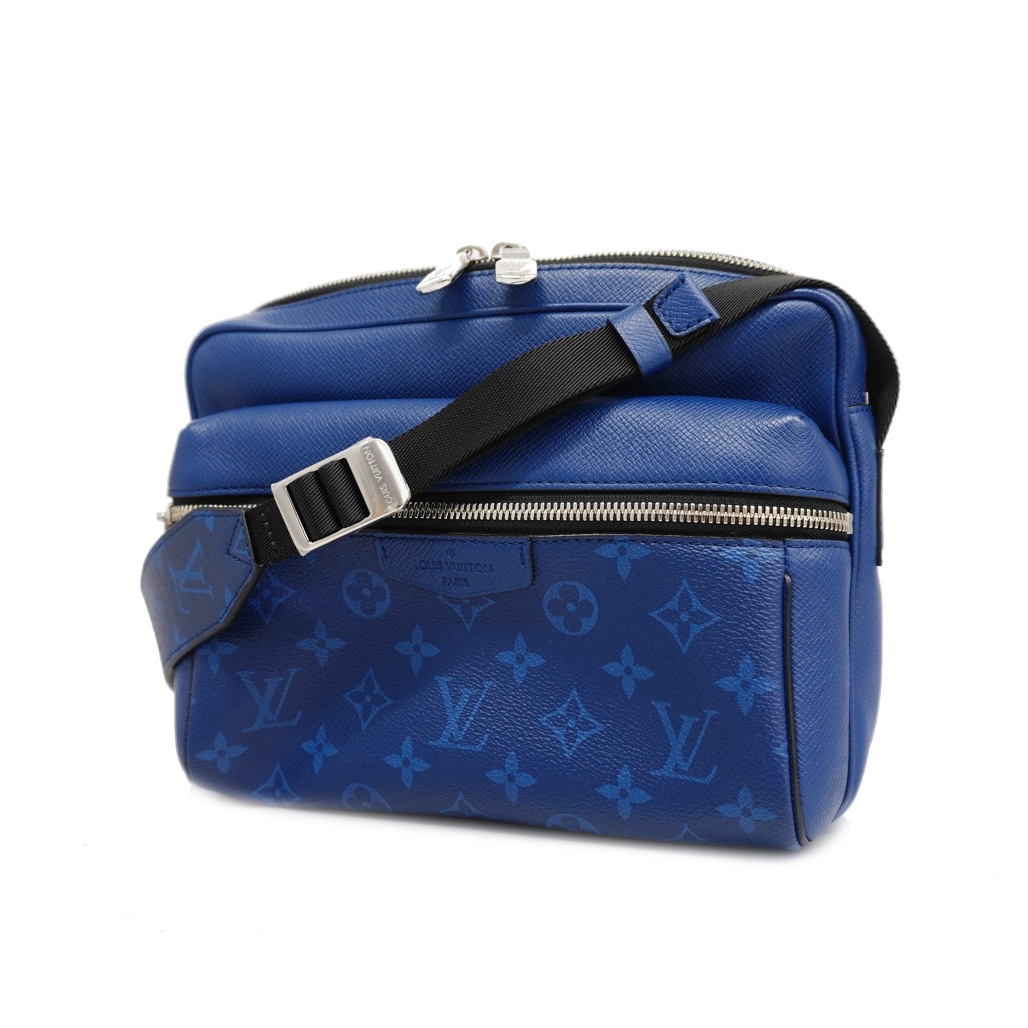 Louis Vuitton, Bags, Auth Louis Vuitton Shoulder Bag Taigarama Outdoor  Messenger M382 Rouge