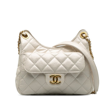 CHANEL Matelasse Shopper