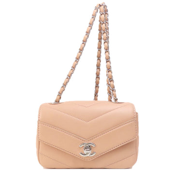 CHANEL Matelasse Shoulder Bag