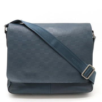 LOUIS VUITTON District Shoulder Bag