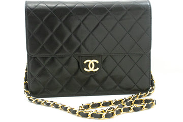 CHANEL Matelasse Shoulder Bag