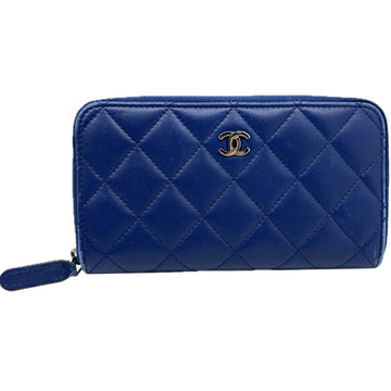 CHANEL Matelasse Wallet