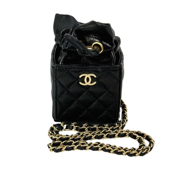 CHANEL Matelasse Shoulder Bag