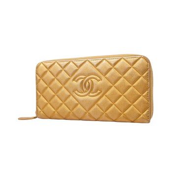 CHANEL Zip around wallet