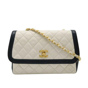 CHANEL Matelasse Shoulder Bag