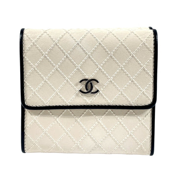 CHANEL Matelasse Wallet