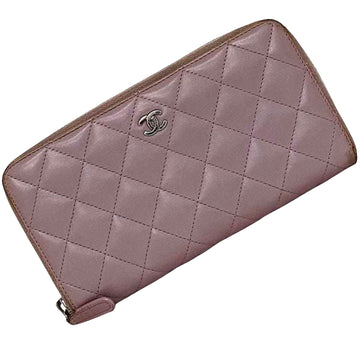 CHANEL Matelasse Wallet