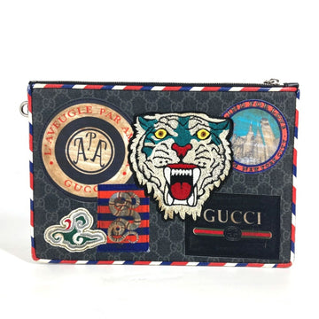 GUCCI GG Supreme Clutch Bag