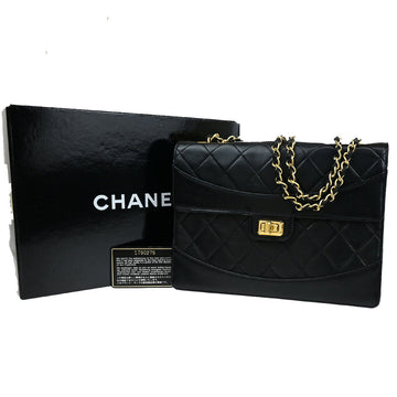 CHANEL Matelasse Shoulder Bag