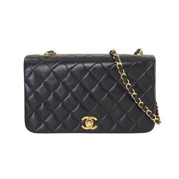 CHANEL Matelasse Shoulder Bag