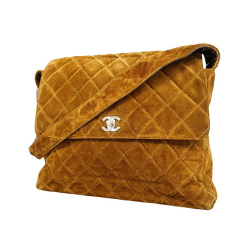 CHANEL Matelasse Shoulder Bag