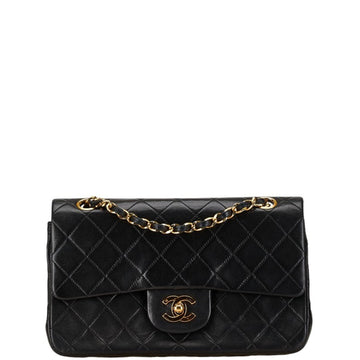 CHANEL Matelasse Shoulder Bag