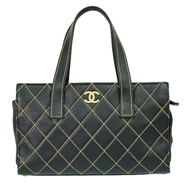 CHANEL Fourretout Shopper