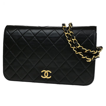 CHANEL Matelasse Shoulder Bag