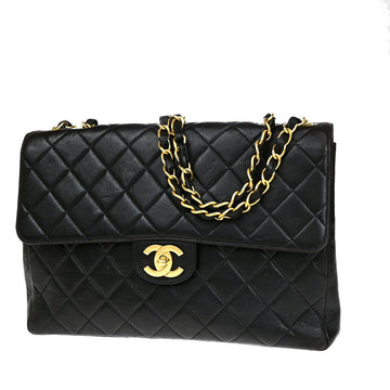 CHANEL Matelasse Shoulder Bag