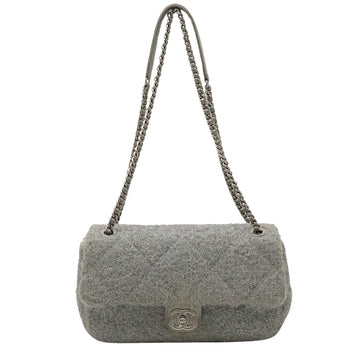 CHANEL Matelasse Shoulder Bag