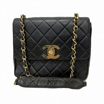 CHANEL Matelasse Shoulder Bag