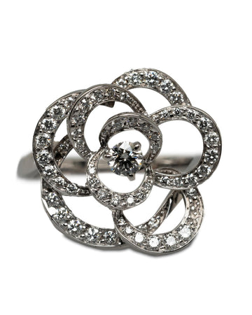 Chanel Women's Silver Camellia Collection Ring in 18K Condition in Silver