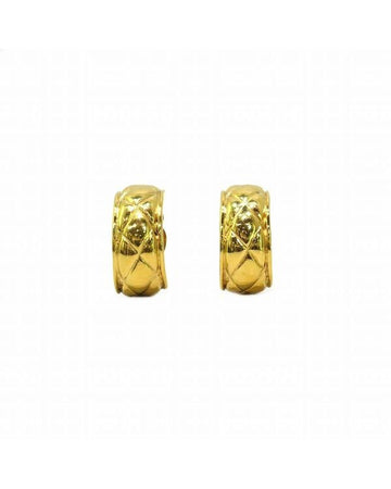 CHANEL Women's Vintage Gold Matelasse Clip-On Earrings in Gold