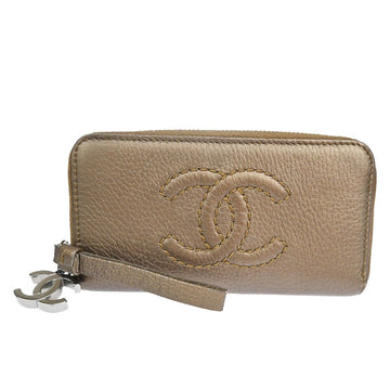 CHANEL Women's Luxury Brown Leather CC Zippered Wallet in Brown