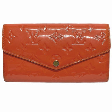 LOUIS VUITTON Women's Red Patent Leather Wallet in Red