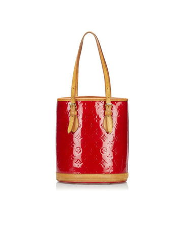 LOUIS VUITTON Women's Red Vernis Bucket Bag with Pouch - A Condition in Red