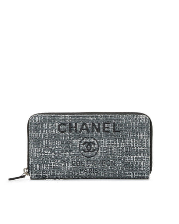 CHANEL Women's Grey Tweed Zip Around Wallet in Grey