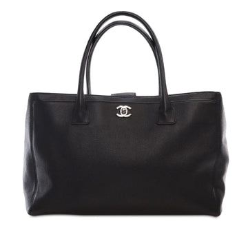 CHANEL Caviar Executive Cerf Tote Bag