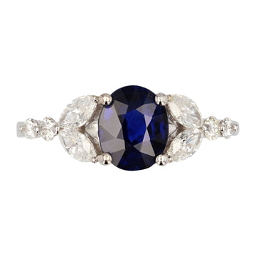 French Modern 1.51 Carat Royal Blue Sapphire Diamonds 18 Karat White Gold Ring