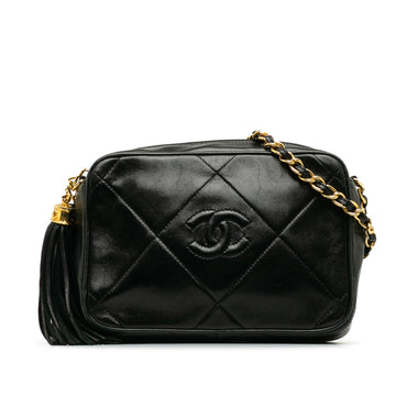 CHANEL CC Matelasse Tassel Camera Bag