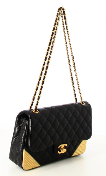 2017 Chanel Handbag Quilted Black Leather Golden Corner