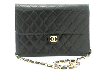 CHANEL Shoulder Bag