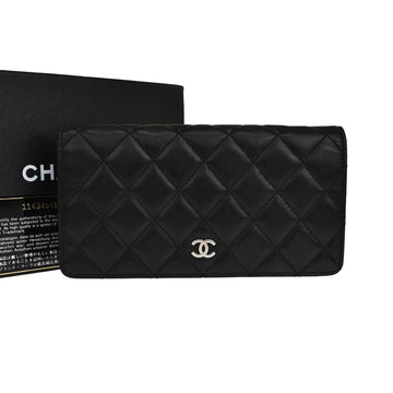 CHANEL Quilted Wallet