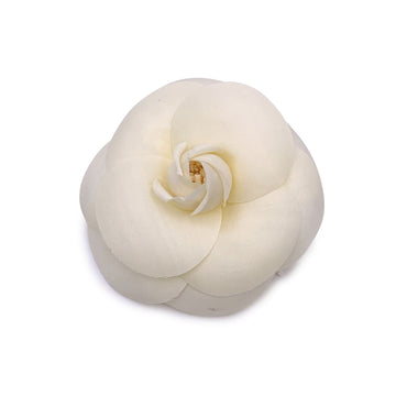 CHANEL Vintage White Fabric Camelia Flower Camellia Brooch Pin