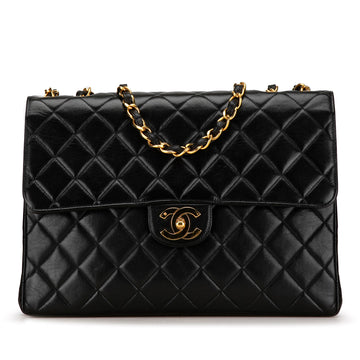 CHANEL Jumbo Classic Lambskin Single Flap Shoulder Bag