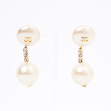 Chanel Pearl Pendant Earrings
