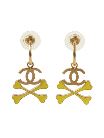 CHANEL 2003 Made Crossed Bone Cc Mark Pierced Earrings Gold/Yellow