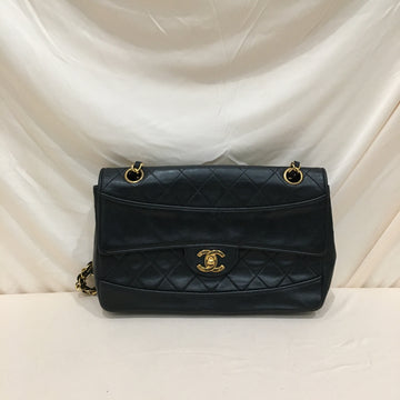 Chanel Black Leather CC Medium Flap With Wallet Sku# 74437