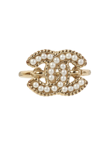 CHANEL 2012 Made Pearl Cc Mark Plate Ring Gold/White