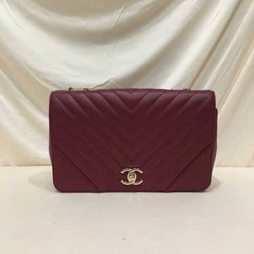 Chanel Red Calfskin Chevron Flap Chain Shoulder Bag Sku# 76114