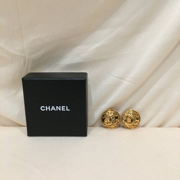 Chanel Gold CC Round Clip On Earrings Sku# 71919L