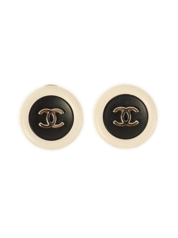 CHANEL 1996 Made Round Cc Mark Earrings White/Black