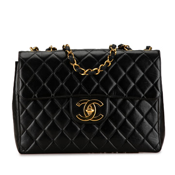 CHANEL Jumbo Classic Lambskin Single Flap Shoulder Bag