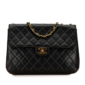 CHANEL Jumbo Classic Lambskin Single Flap Shoulder Bag