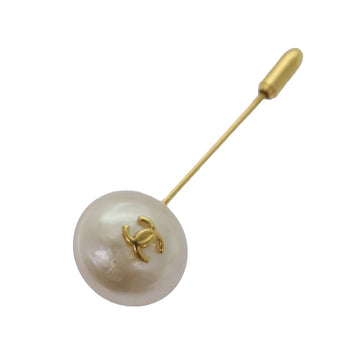 CHANEL Pearl Brooch metal Gold CC Auth bs14520