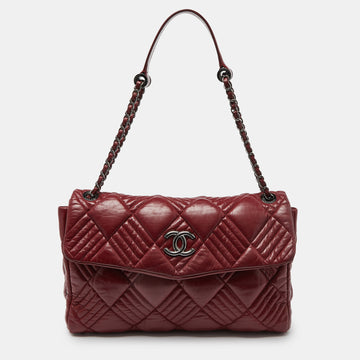 CHANEL Red Quilted Leather Maxi In and Out Flap Bag
