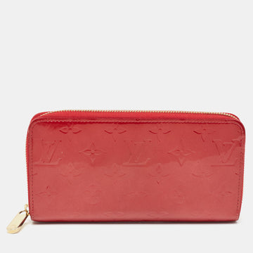 LOUIS VUITTON Pomme D'amour Monogram Vernis Zippy Wallet