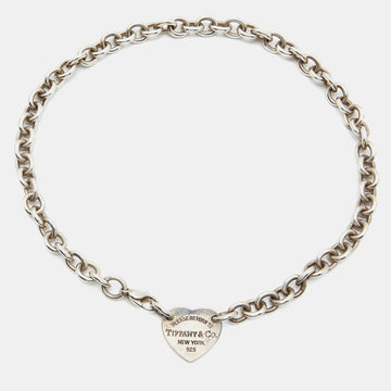 TIFFANY & CO.  Return to Tiffany Heart Tag Sterling Silver Necklace