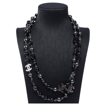 CHANEL Amazing Necklace with pearl and silver metal hardware