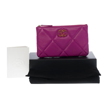 CHANEL Exquisite New 19 Pouch/ Wallet in purple quilted lambskin leather , GHW
